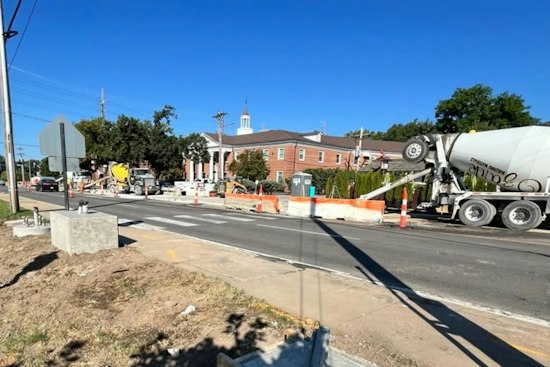 Ladue Installs Pedestrian Beacon Outside Sportsman's Park on Clayton Road
