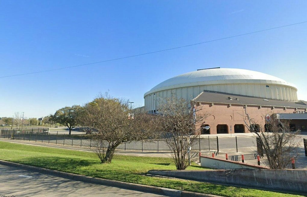 Lafayette's First Coin Show Brought 75 Dealers to Cajundome Sept. 11-12