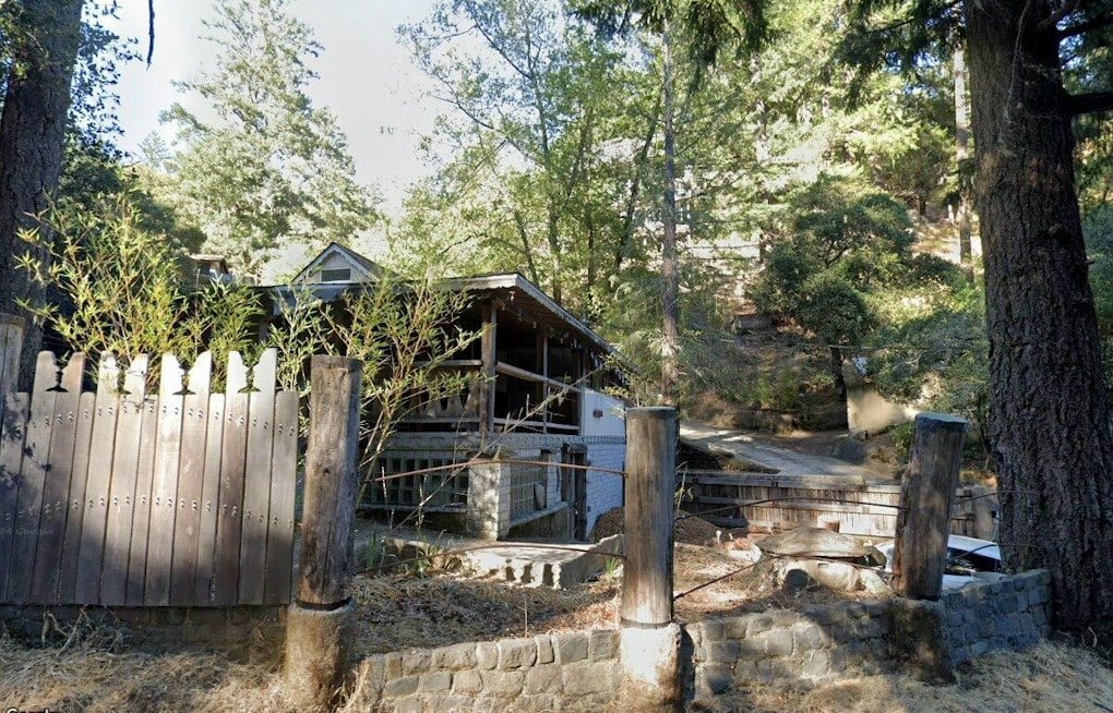 Lagunitas Tea Legend, 82, Forced Out of Eco-Compound After 20-Year Code Fight