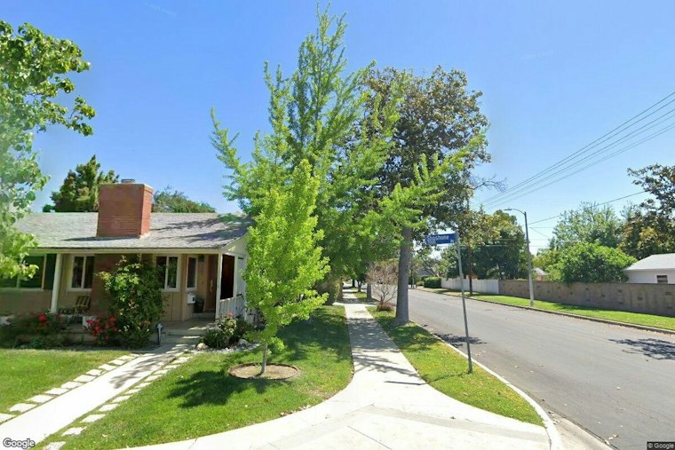 Lake Balboa Burglars Pepper-Spray Family Dog, Lock Him In Bathroom