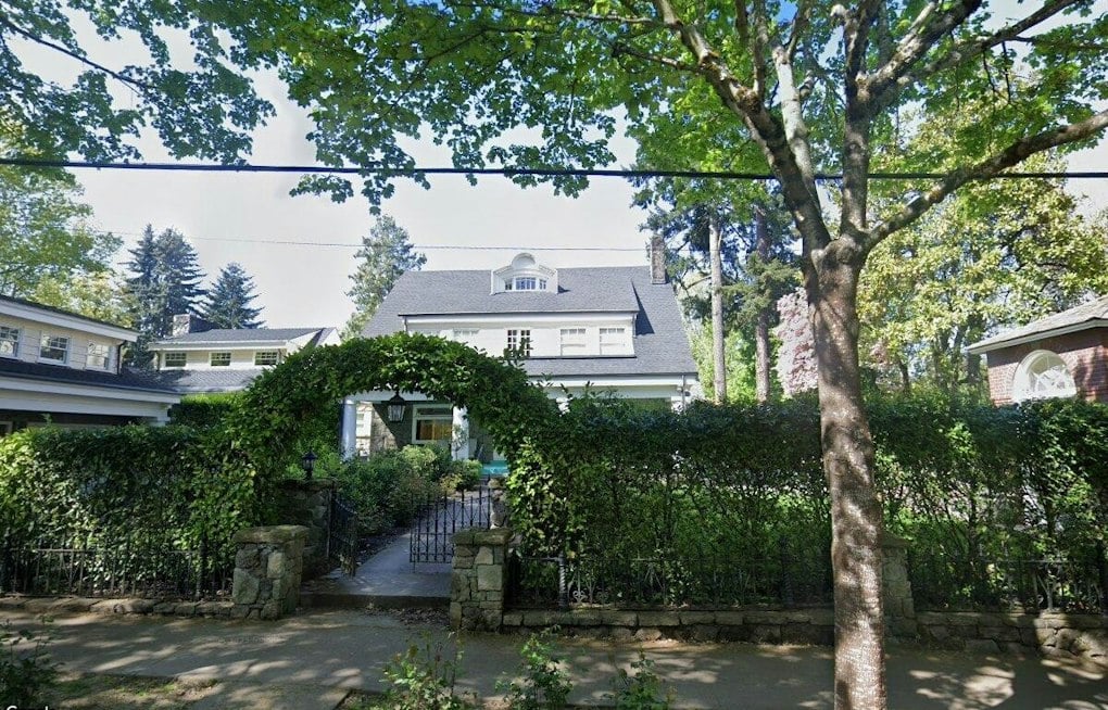 Lake Oswego Bungalow Rescued From Bulldozers Fetches $1.47M