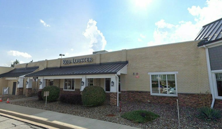 Lao Sze Chuan Opens in Strongsville’s Former Red Lobster as SouthPark Mall Reuses Older Retail Space