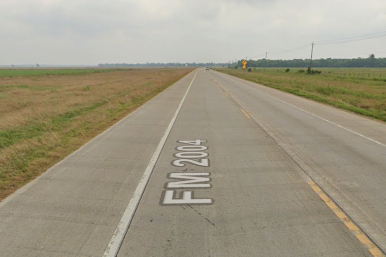 Large Wildfire Erupts Near FM 2004 in Brazoria County, No Injuries Reported