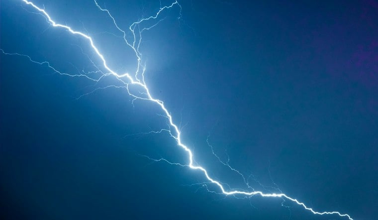 Las Vegas Braces for Stormy Blast Before 95-Degree Heat Roars Back
