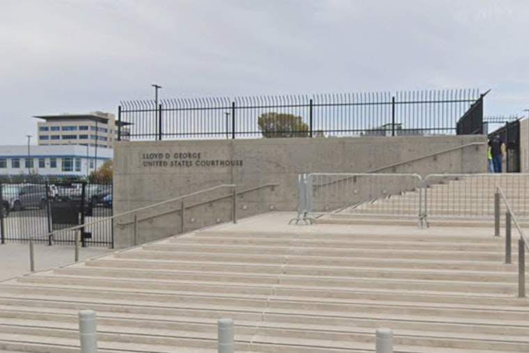 Las Vegas Felon With Stolen Glock Pleads Guilty, Faces 15 Years in Prison