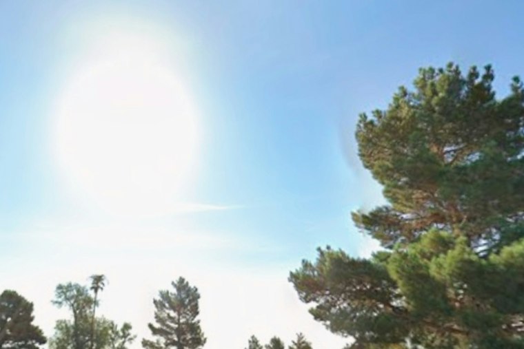 Las Vegas Sizzles Above 100 as Desert Winds Whip the Strip