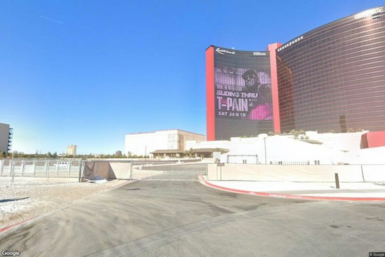 Las Vegas Weekly Toasts 126 Best of Vegas Winners at Resorts World Prom Bash