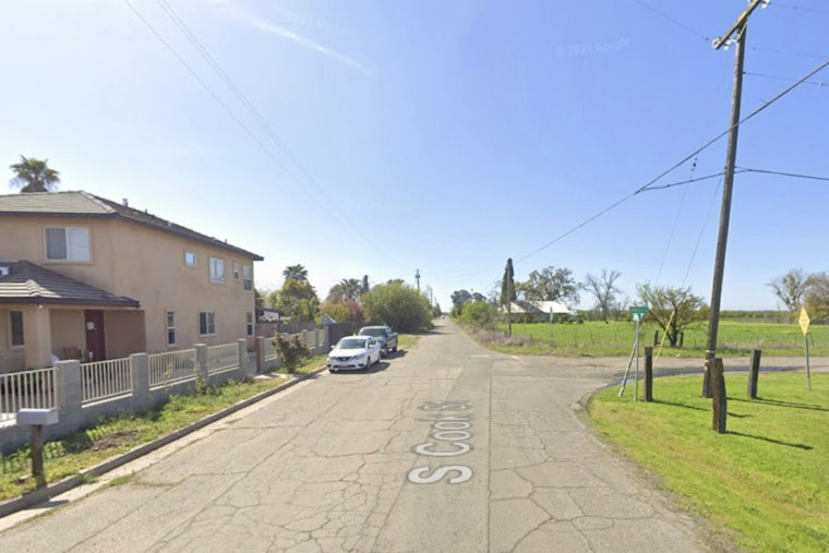 Le Grand Dog Pack Maul Leaves 62-Year-Old Man Hospitalized, Deputy Shoots Two Dogs