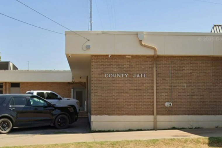 Lincoln County Jail Lawsuit Raises Questions About Seizure Medication and Medical Oversight