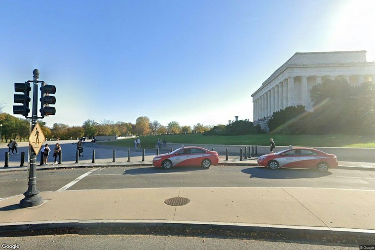 Lincoln Memorial Promenade Proposal Returns, but Key Project Details Remain Unclear