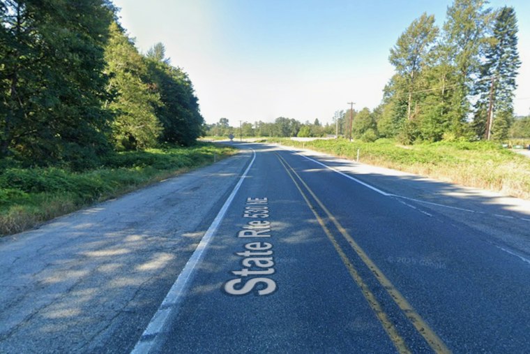 Log Truck Crash Shuts Down SR 530 Near Arlington, Serious Injuries Reported