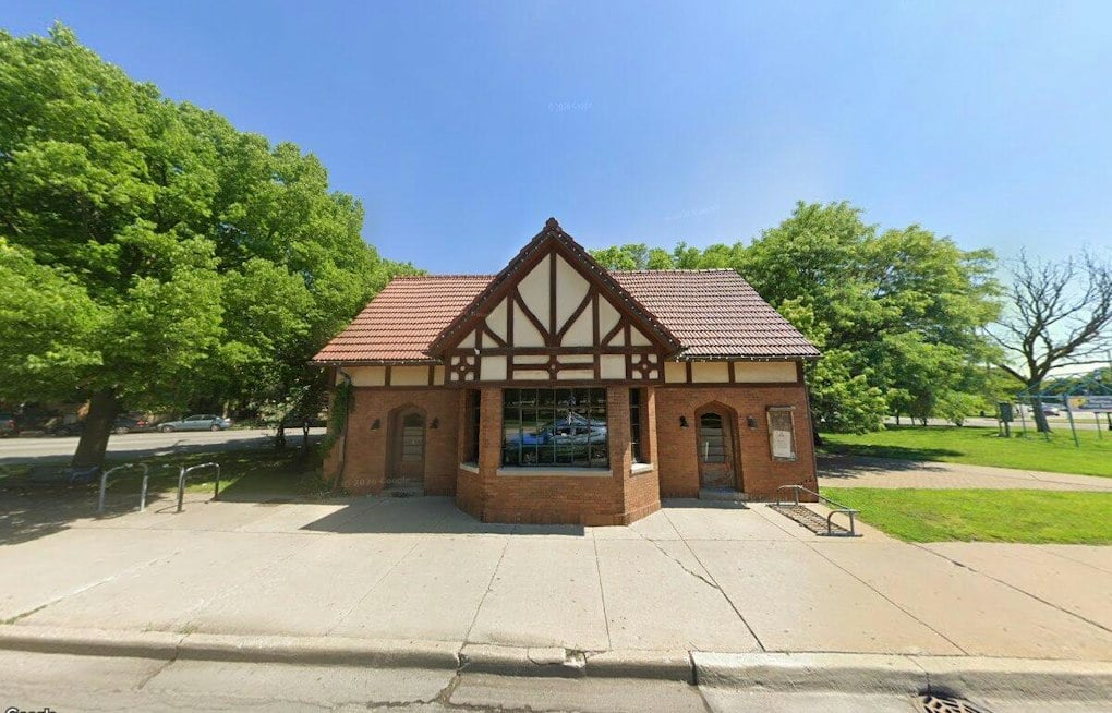Logan Square Comfort Station Renovation Moves Tents, Not People, With Little Conflict