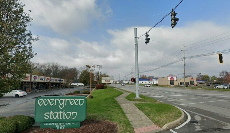 Louisville Man, 27, Dies Crossing Shelbyville Road as Driver Cooperates