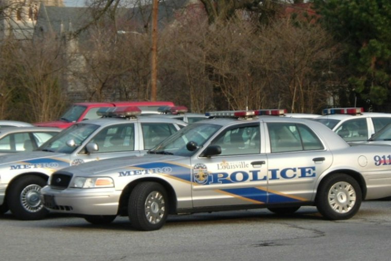 Louisville Mom on Suspended License Crashes With 3 Kids, One Bleeding From Nose