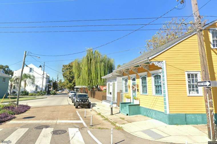 Machete-Wielding Attacker Slashes Man's Arm on Franklin Avenue, NOPD Says