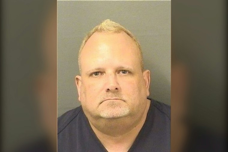 Man arrested after alleged online meeting at Delray Beach Chipotle