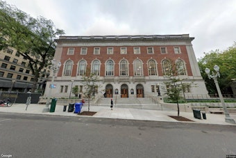 Man Arrested With Replica Guns Near Portland's Central Library After Fight