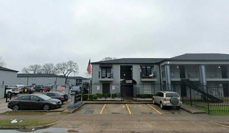 Man Fatally Shot Outside Southwest Houston Apartments