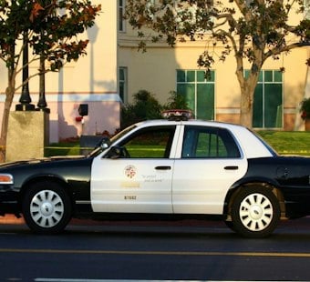 Man Fatally Stabbed Near Watts Park, Authorities Search for Suspect
