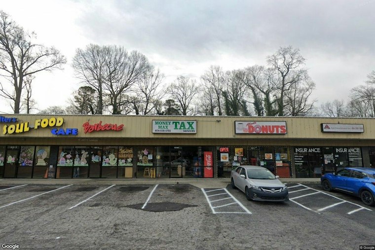 Man Found Dead in Rooftop Vent at South Atlanta's Walter's Soul Food Cafe