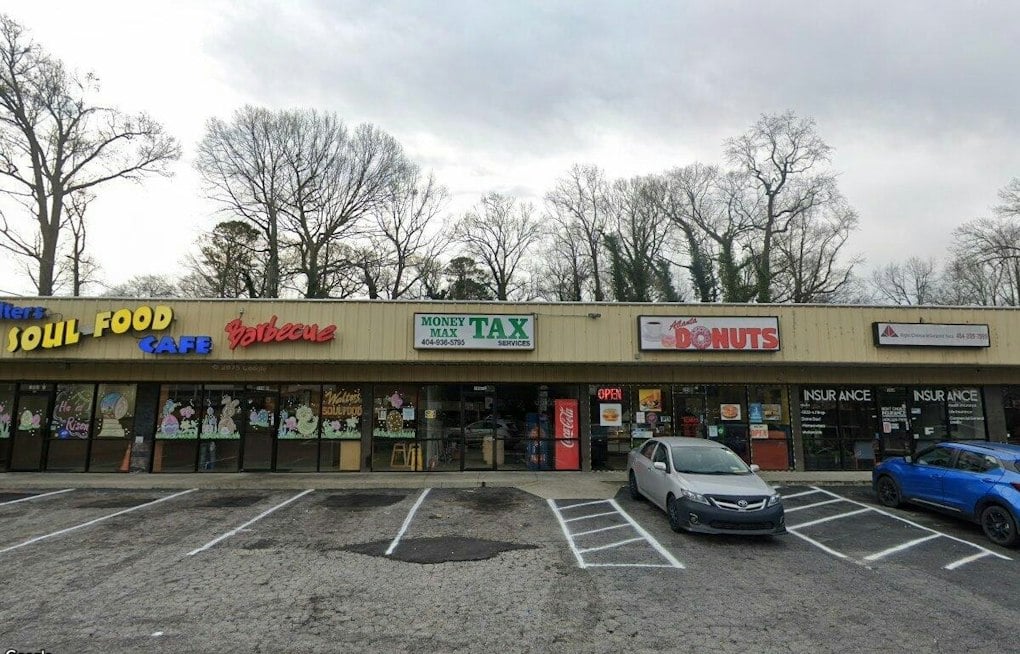Man Found Dead in Rooftop Vent at South Atlanta's Walter's Soul Food Cafe