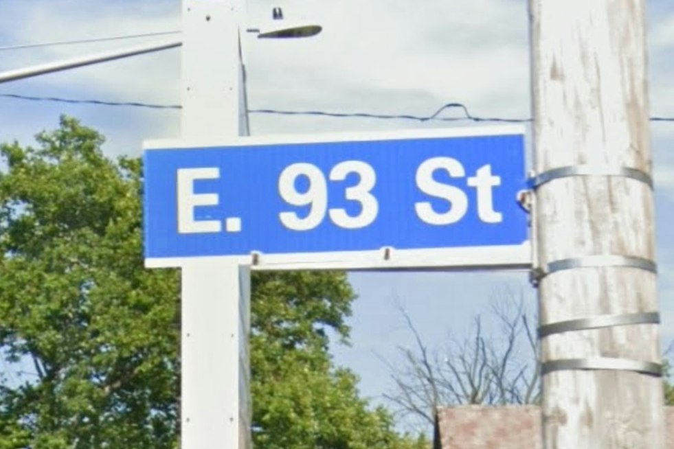 Man Found Dead Inside Car on East 93rd Street, Cleveland Police Investigate