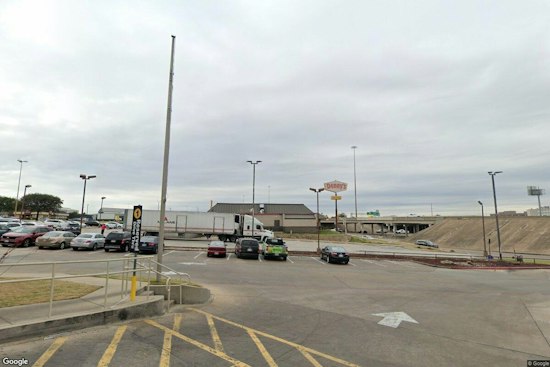 Man Grazed By Bullet On Fort Worth Freeway, No Suspect In Custody