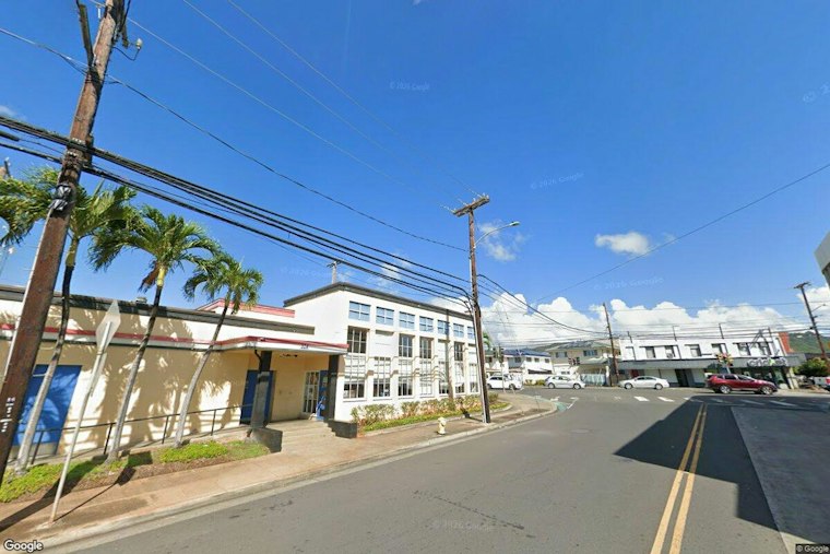 Man in His 60s Hospitalized in Serious Condition After Kalihi Stabbing