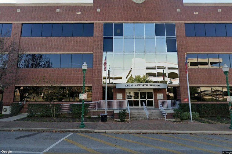 Man in His 70s Found Dead Outside Conroe Courthouse Before Sentencing