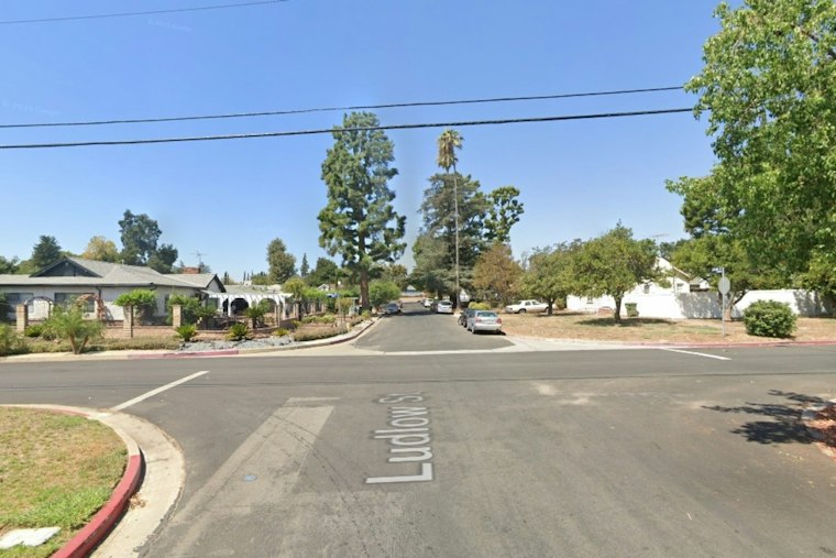 Man Killed, Another Wounded in Overnight Granada Hills Car Shooting