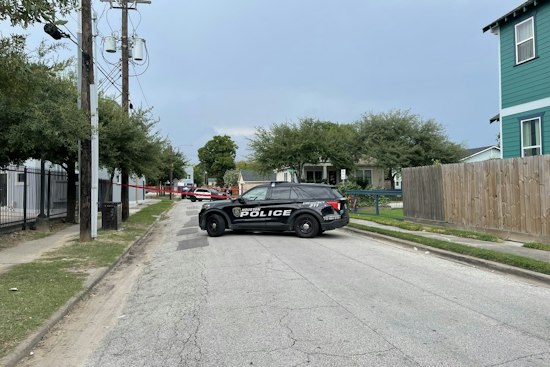 Man Killed in Near Northside Shooting as Suspect Runs From Cottage Street Scene
