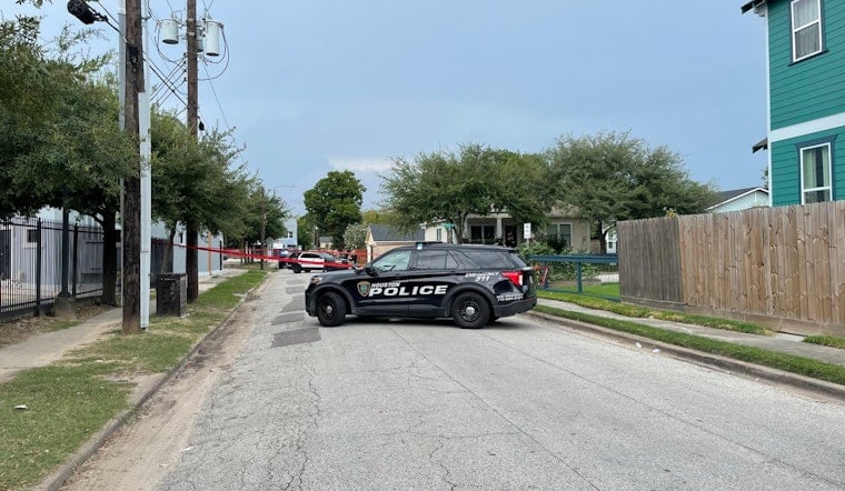 Man Killed in Near Northside Shooting as Suspect Runs From Cottage Street Scene