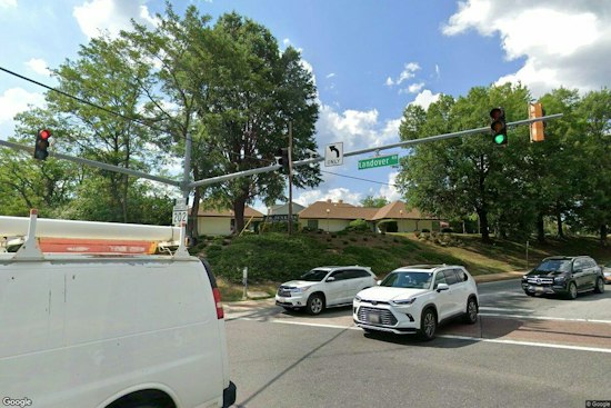 Man Killed, Others Hurt After Car Slams Into Pole in Landover