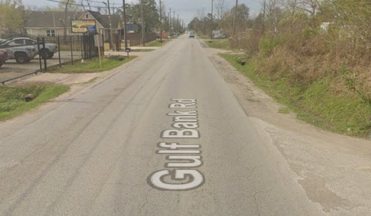 Man Shot Dead on Gulf Bank Road as Gunman Flees, Deputies Say