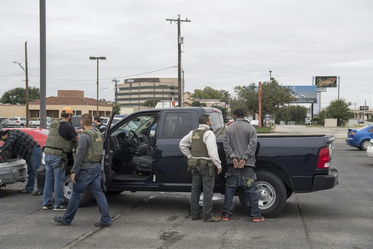 Man Shot Multiple Times Near I-35 and Walzem Road, Suspects Still at Large