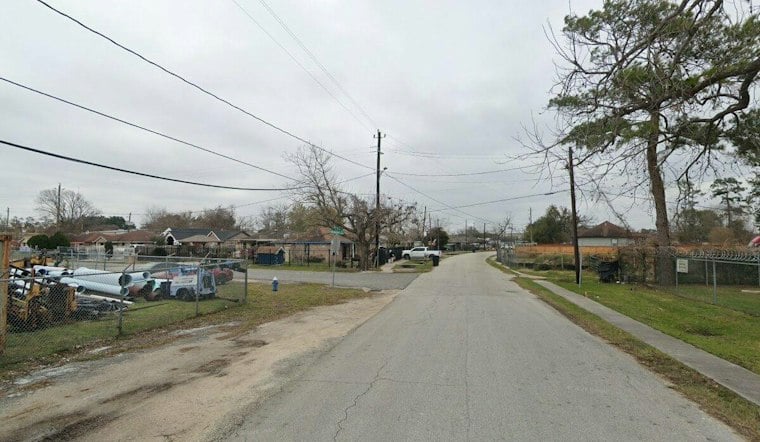 Man Shot Near North Arkansas Street Walks to Berry Road, Dies at Hospital