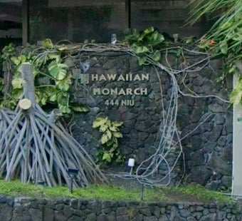 Man Slashed on 24th Floor of Waikīkī Hotel, Suspect Still on the Run