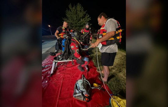 Manchester Police Pull Driver From Sinking Car in Renaissance Pond