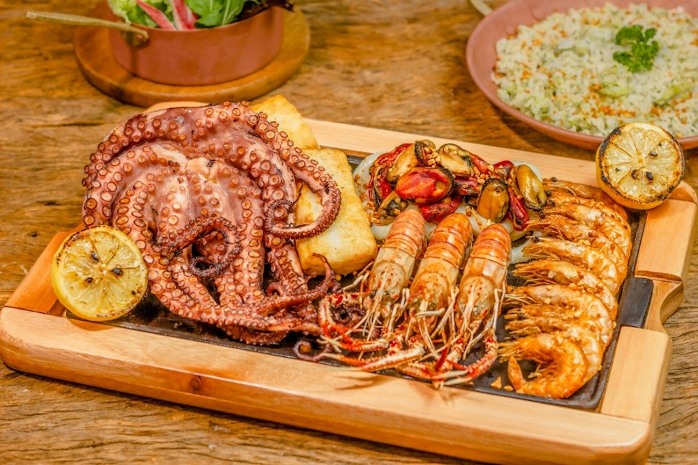 Mandeville Seafood Adds Parking, Moves Into Larger New Home for 30th Anniversary
