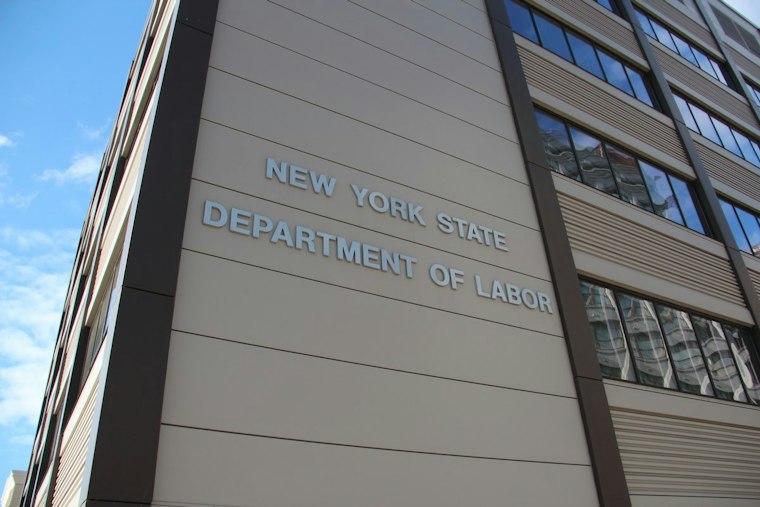 Manhattan Worker Says Temp Agency Fired Him After 2.5 Hours. New York’s Call-In Pay Rule May Matter