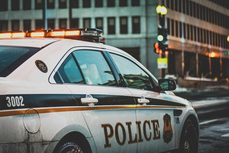 Marina Tip Jar Grab Turns Bloody as Bystander Steps In, Gets Stabbed