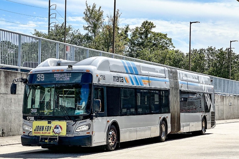 MARTA Bus Runs Off North Shallowford Road in Dunwoody, Three Hurt
