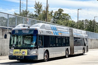 MARTA Bus Runs Off North Shallowford Road in Dunwoody, Three Hurt