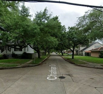 Masked Trio Burglarizes Cars, Steals Vehicle in Gentilly Within an Hour