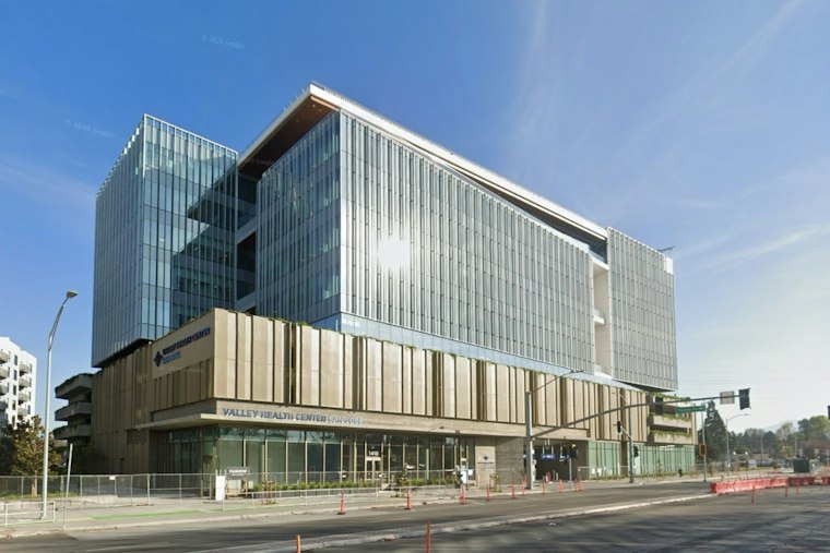 Massive San Jose Health Center Opens Next to Light Rail