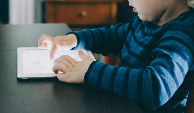 Massive Study of 2.8 Million Kids Ties Screen Time to Worse Grades, More Anxiety