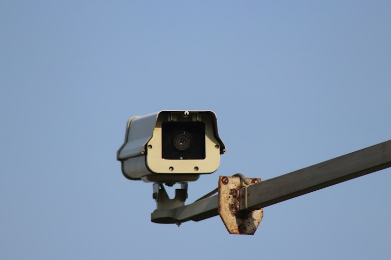 Maui Panel Advances License Plate Camera Rules, Punts on Facial Recognition Ban