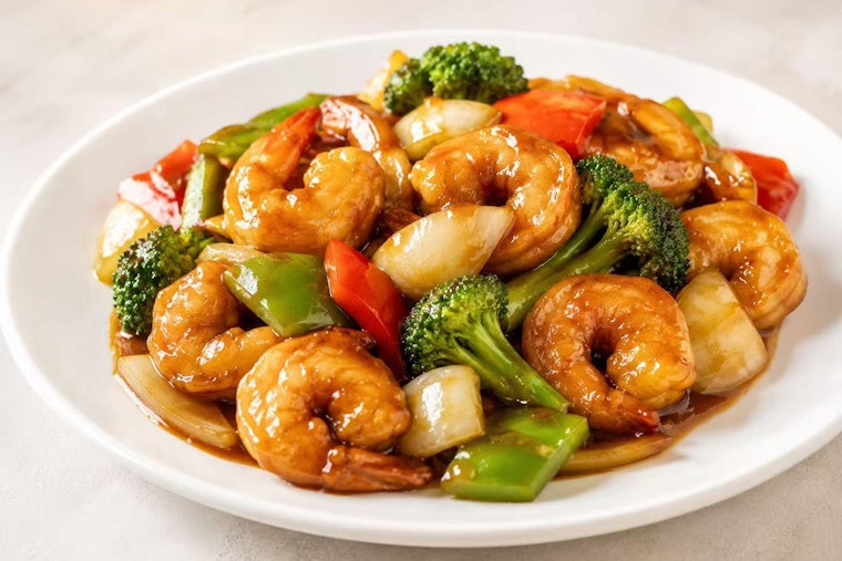 Mei's Kitchen Opens in Downtown Knoxville, Filling Deng's Garden's Old Spot