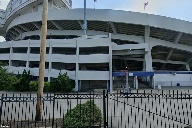 Memphis Airport Took In 40 Diverted Flights on 9/11 — Neighbors Did the Rest