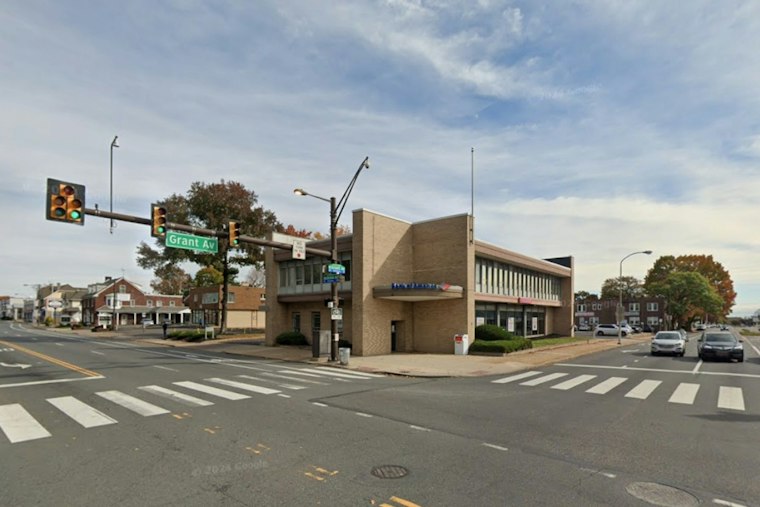 Men Targeting Women Outside Northeast Philly Banks, One Victim 80 Years Old